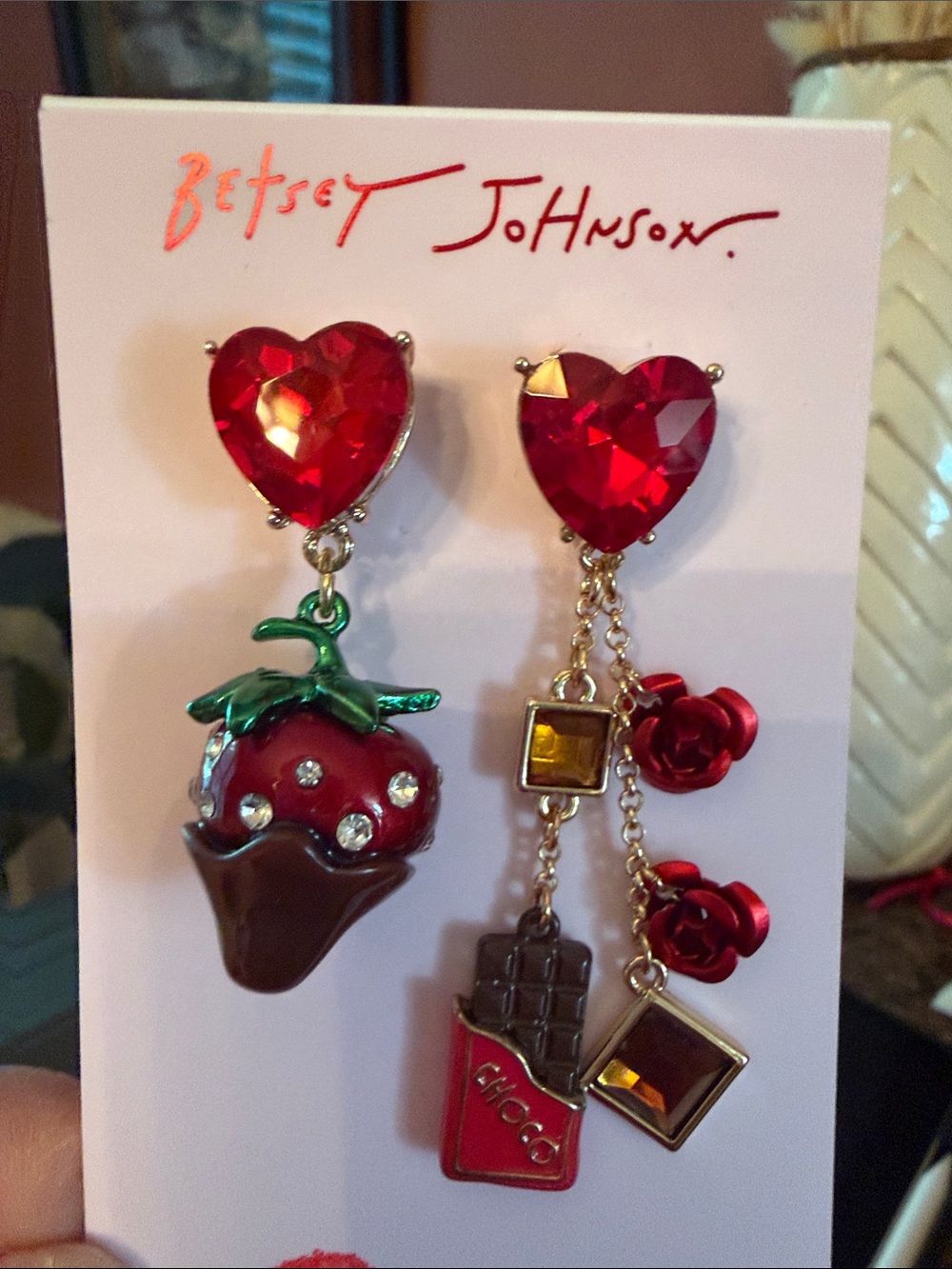 Betsey Johnson NWT Red Heart & Chocolate Strawberry Mismatch Dangle Earrings - Picture 6 of 6